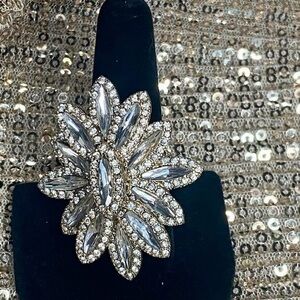 🌸Silver SAKS 5th Ave Statement Ring🌸